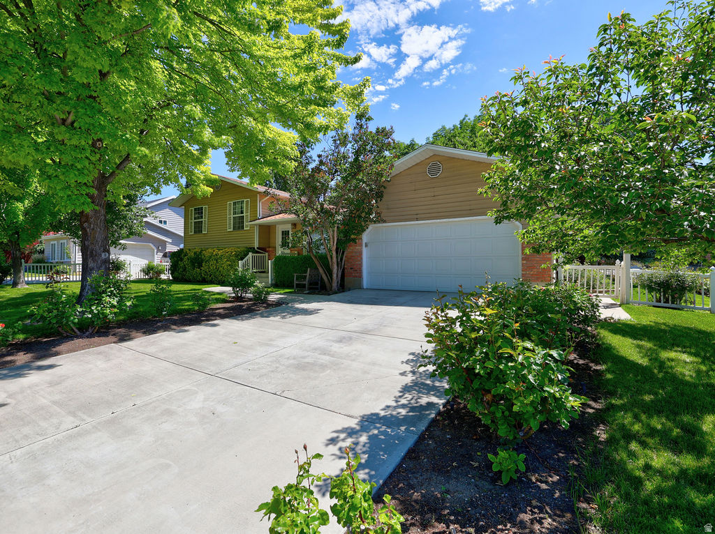 COVE WOOD - Residential