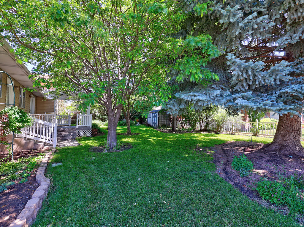 COVE WOOD - Residential