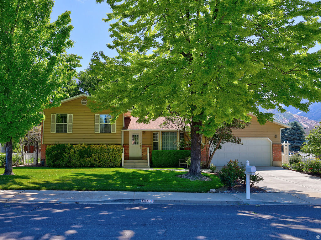 COVE WOOD - Residential
