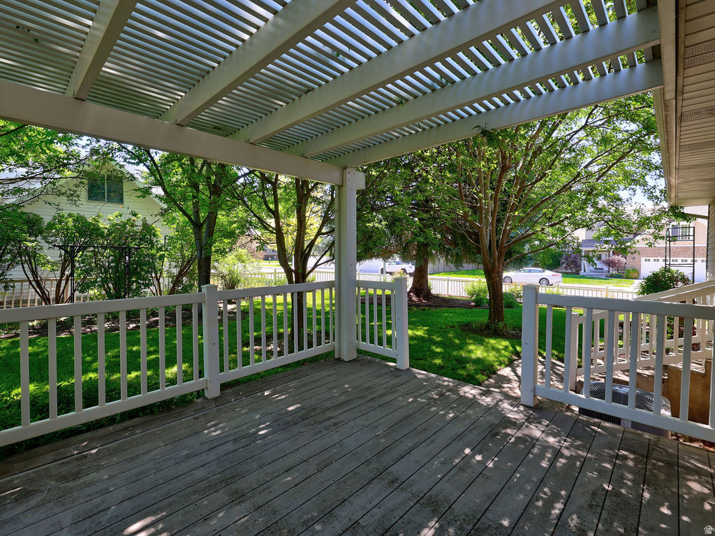 COVE WOOD - Residential