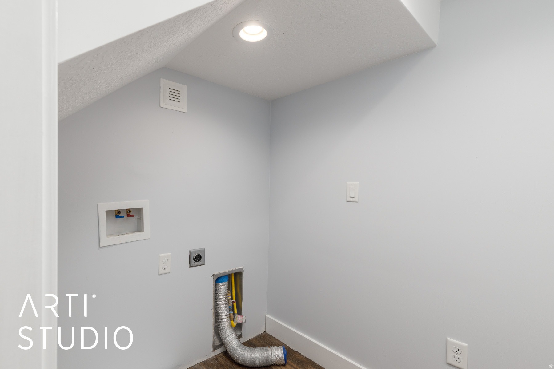 CAROLE HEIGHTS - Residential