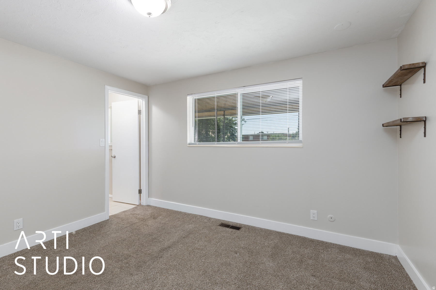 CAROLE HEIGHTS - Residential