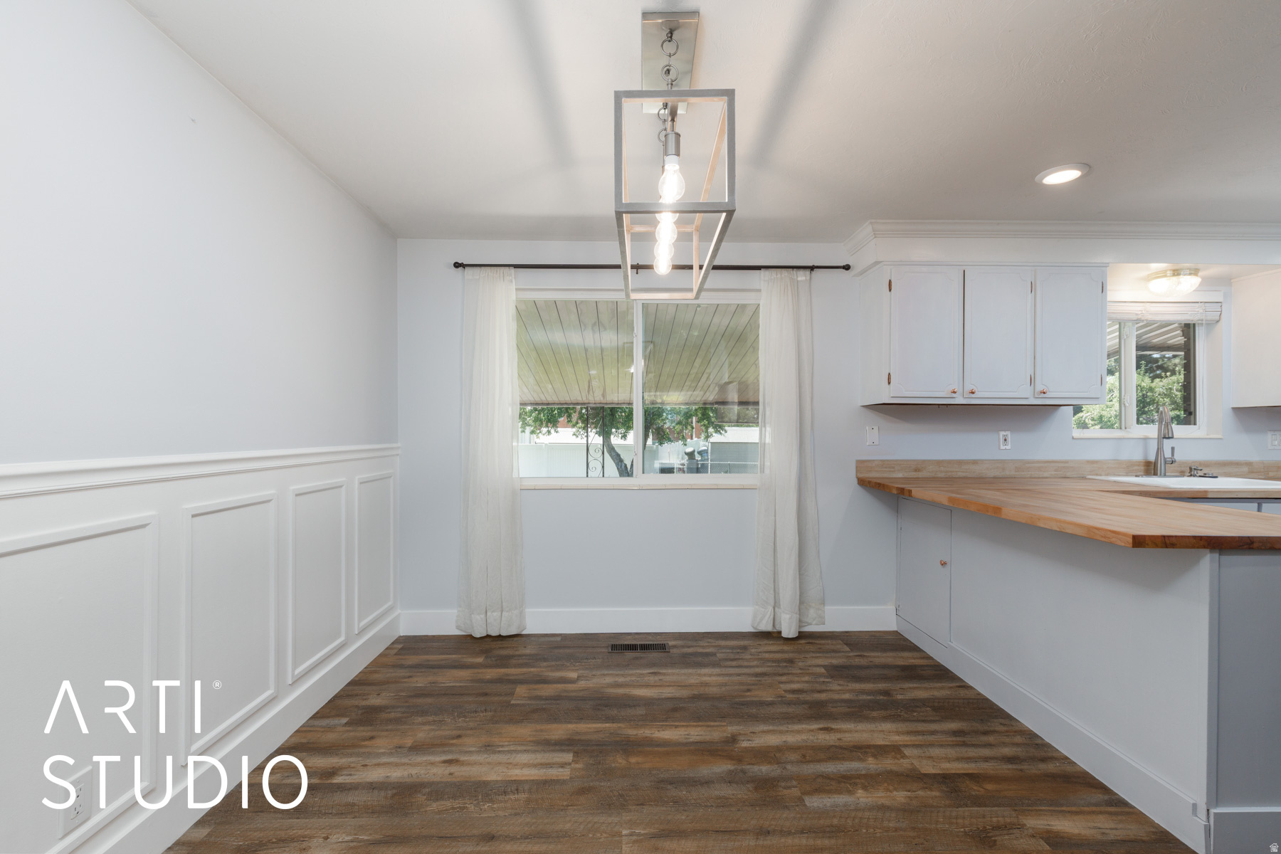 CAROLE HEIGHTS - Residential