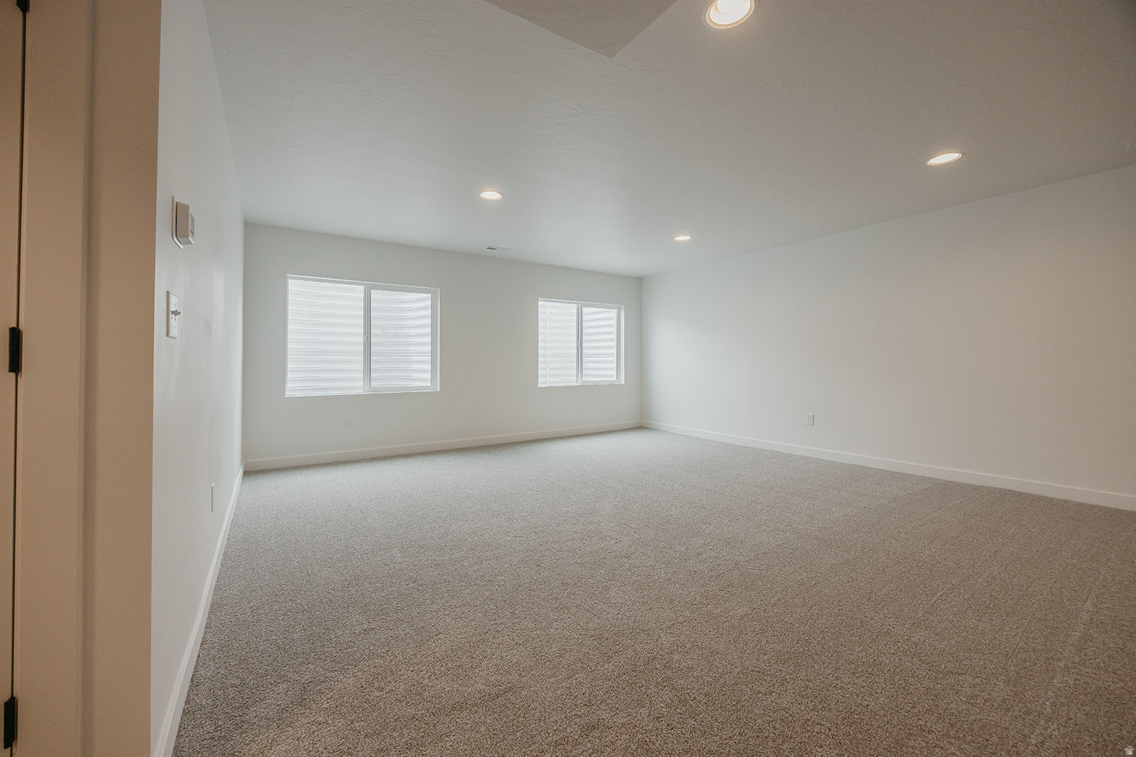 RIVERSIDE ESTATES - Residential