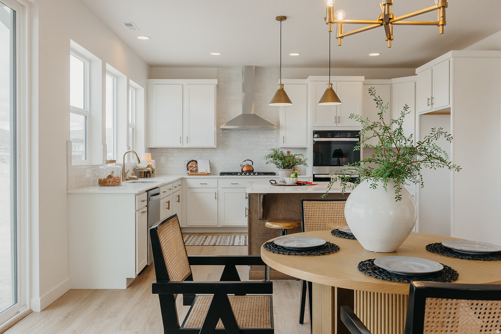 RIVERSIDE ESTATES - Residential