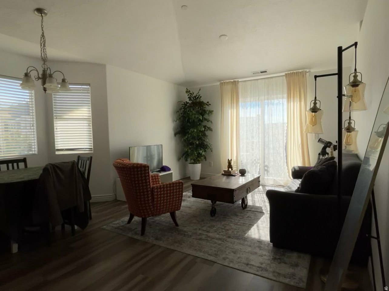 EAST TOWN VILLAGE - Residential
