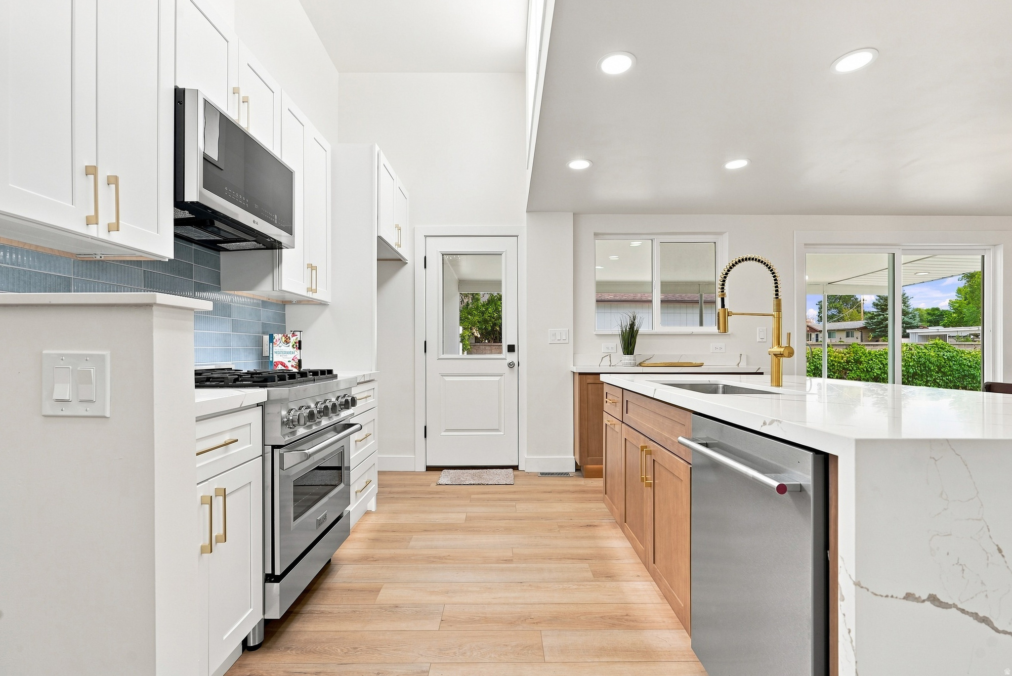 WHITE CITY - Residential