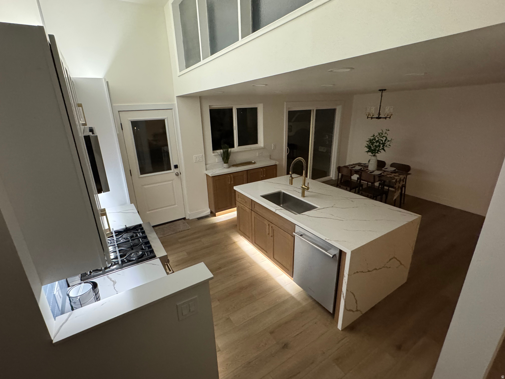 WHITE CITY - Residential