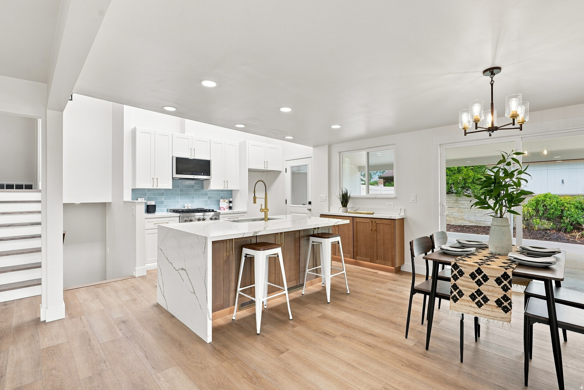 WHITE CITY - Residential