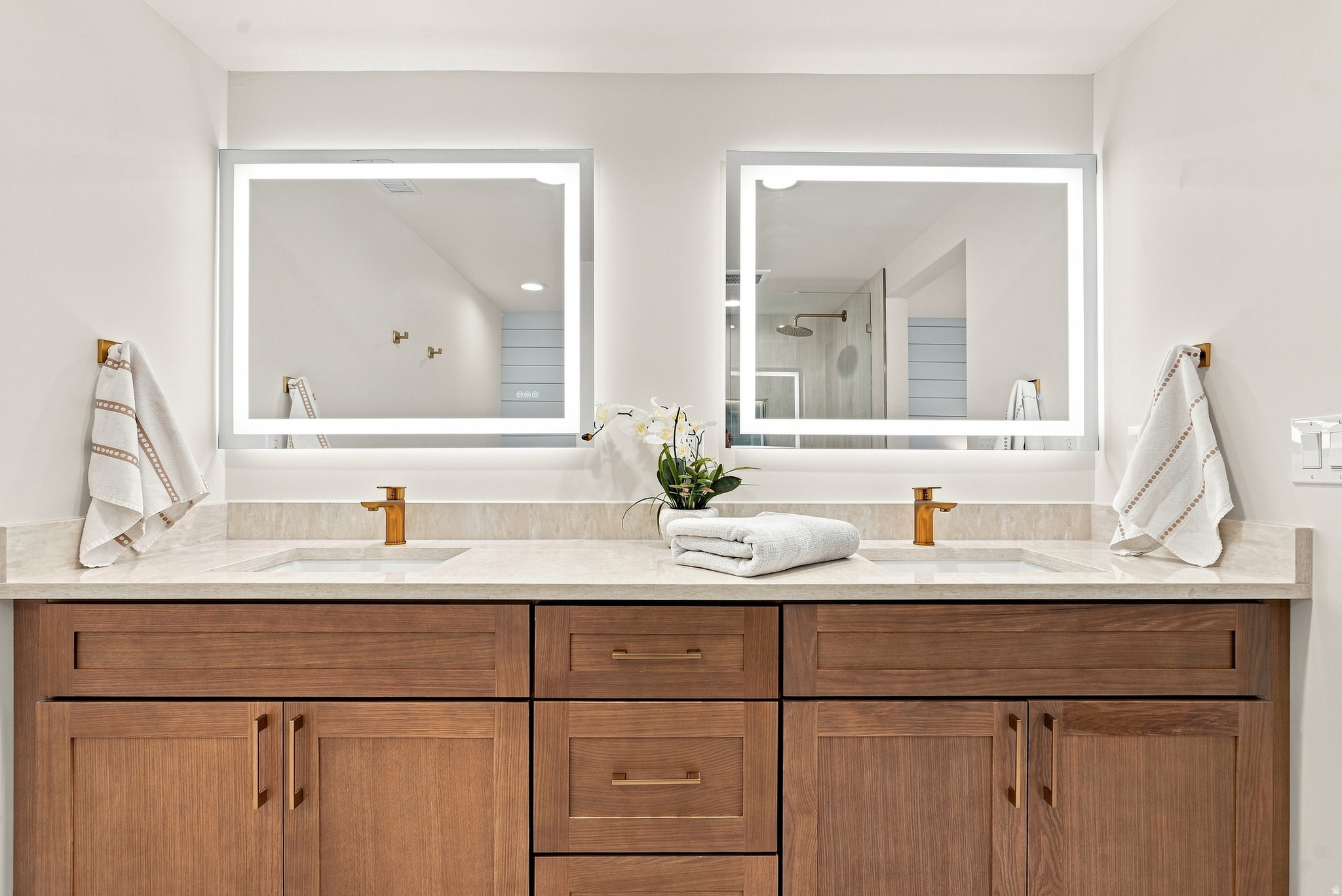 WHITE CITY - Residential