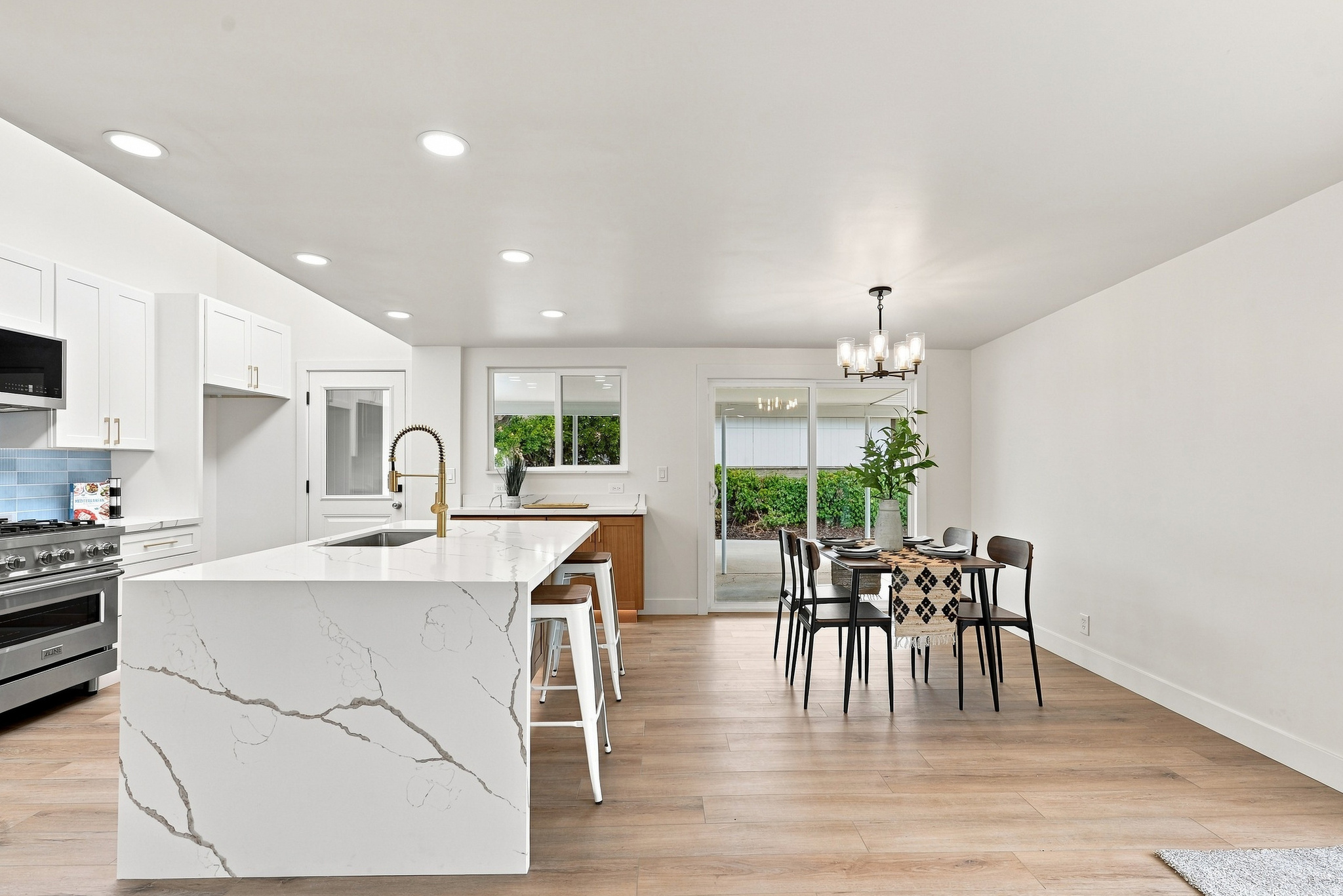 WHITE CITY - Residential