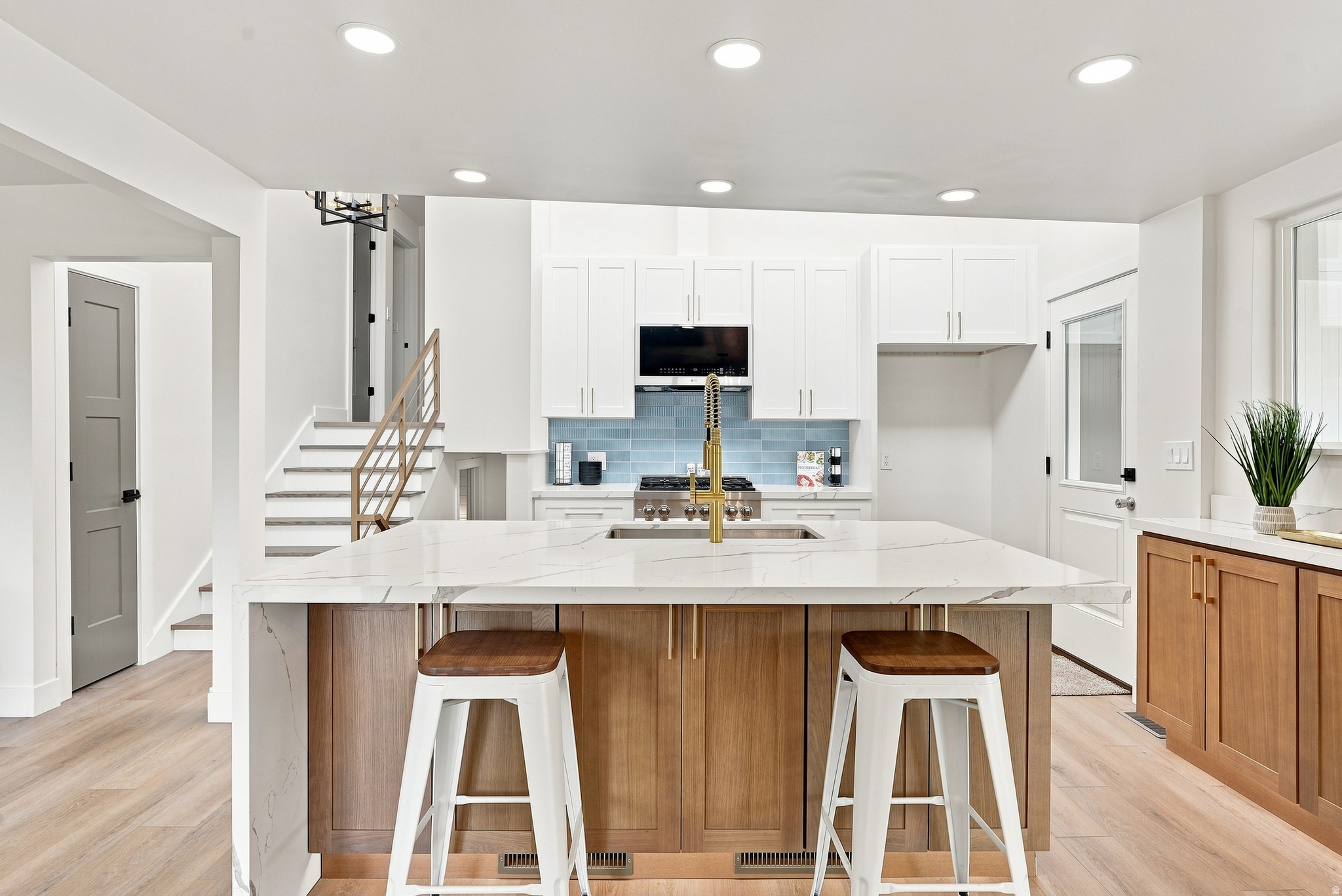 WHITE CITY - Residential