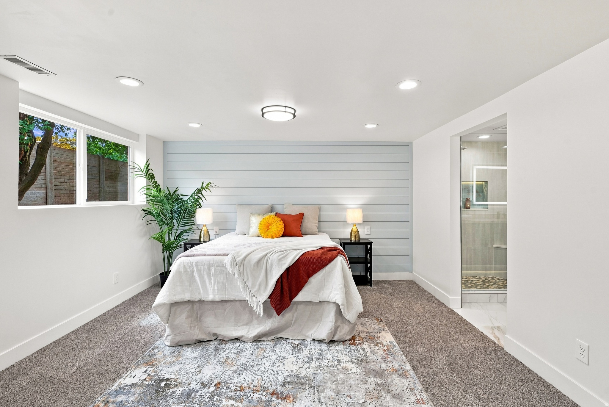 WHITE CITY - Residential