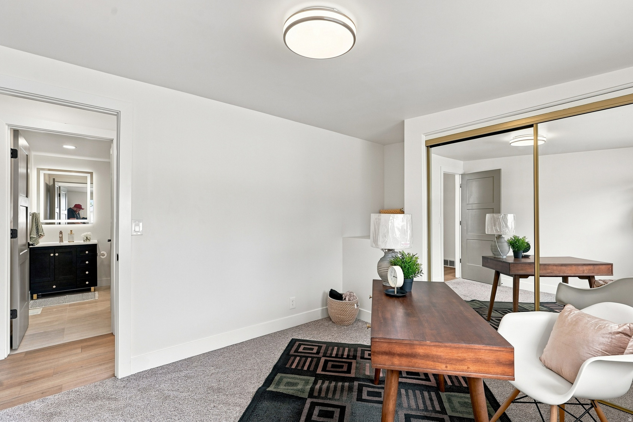 WHITE CITY - Residential