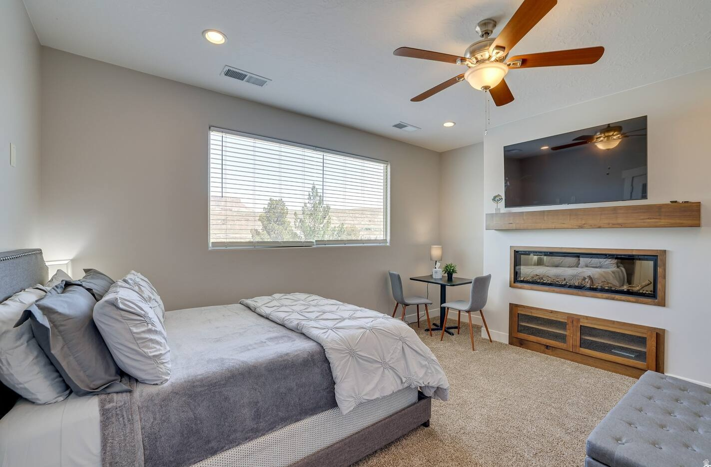 TOQUERVILLE TERRACE - Residential