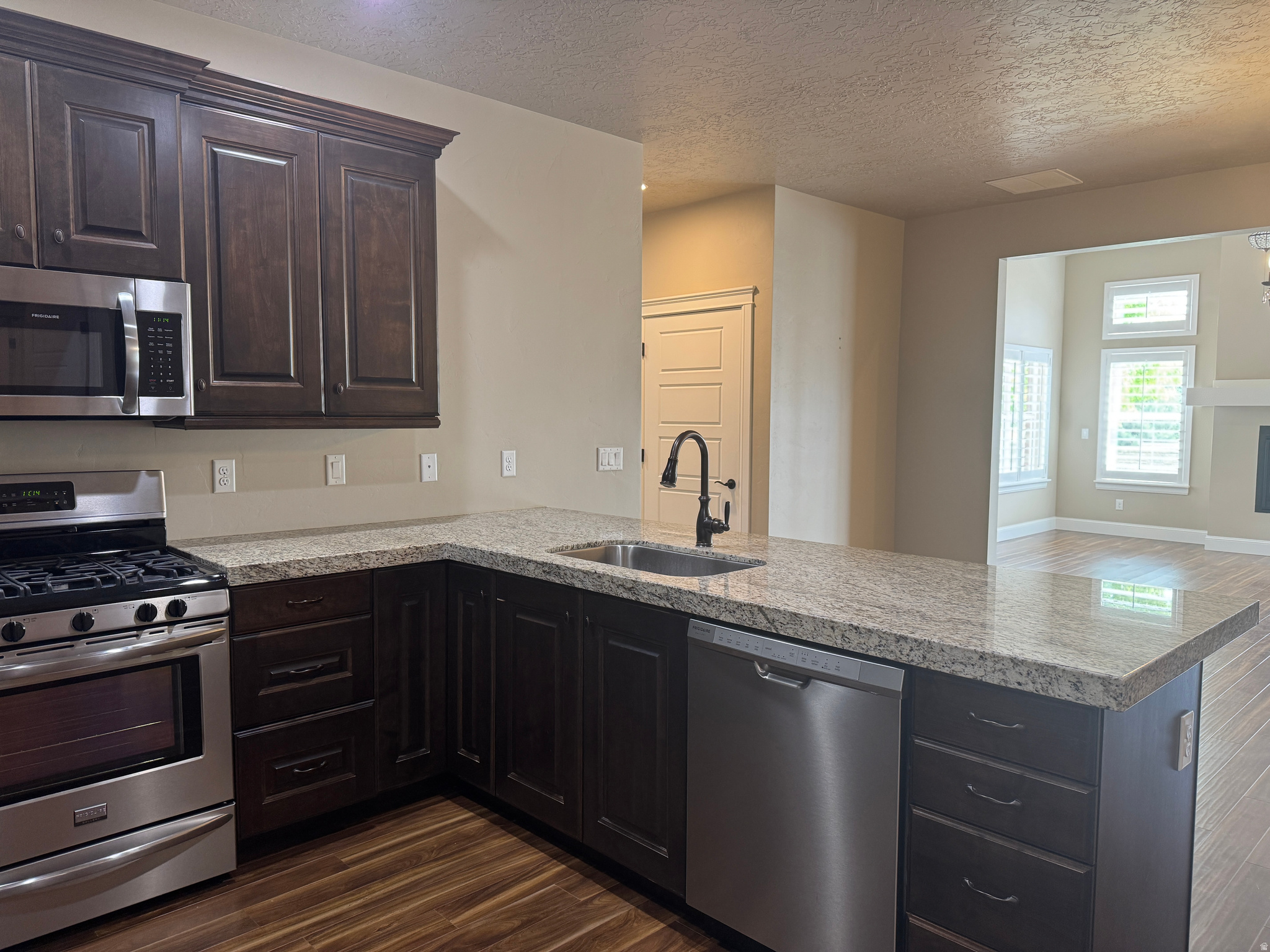 HARVEST CROSSING VILLAS - Residential