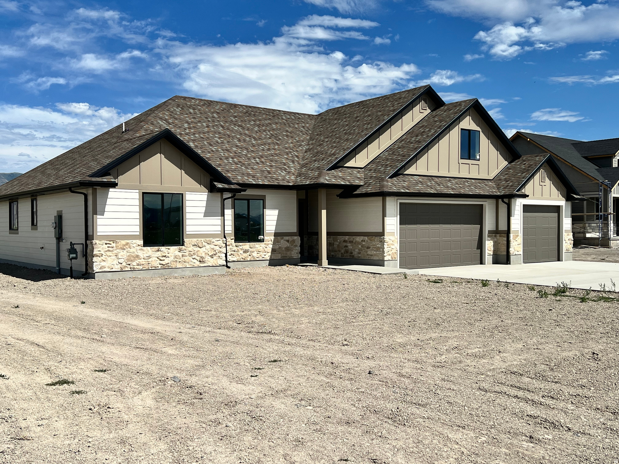 New Luxury single-story custom home featuring high-efficiency heating and A/C, 2x6 home construction with a painted and insulated 3-car garage. Upgraded insulation throughout the house, open floor plan with granite countertops, stainless steel appliances, and custom cabinets.  Vaulted covered patio, versatile open upstairs bonus room, and a gas fireplace with custom finish and mantle. 50 gallon water heater included, and 30 year architectural shingles.  Message us with any questions and concerns.