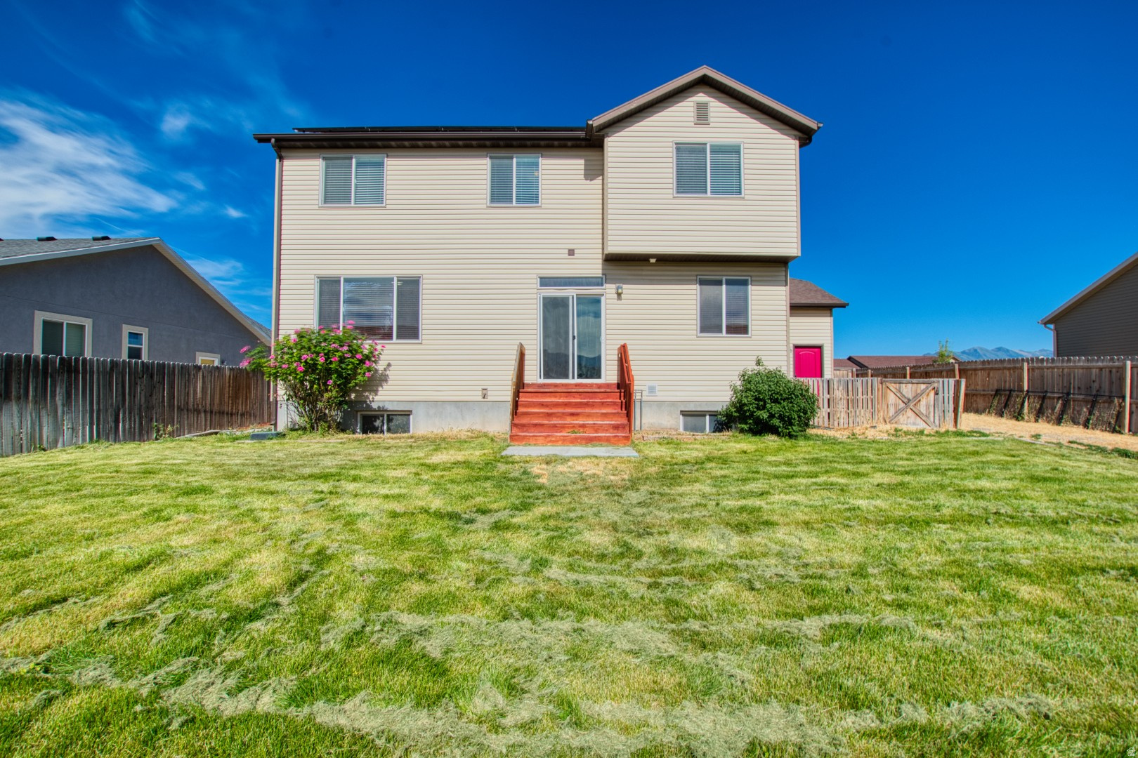 THE MEADOWS - Residential