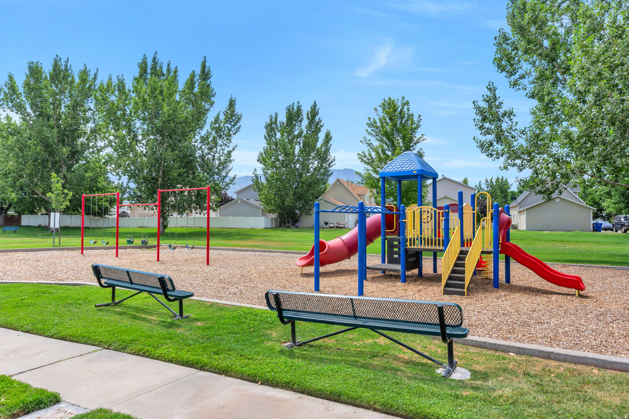 SUNSET PARK - Residential