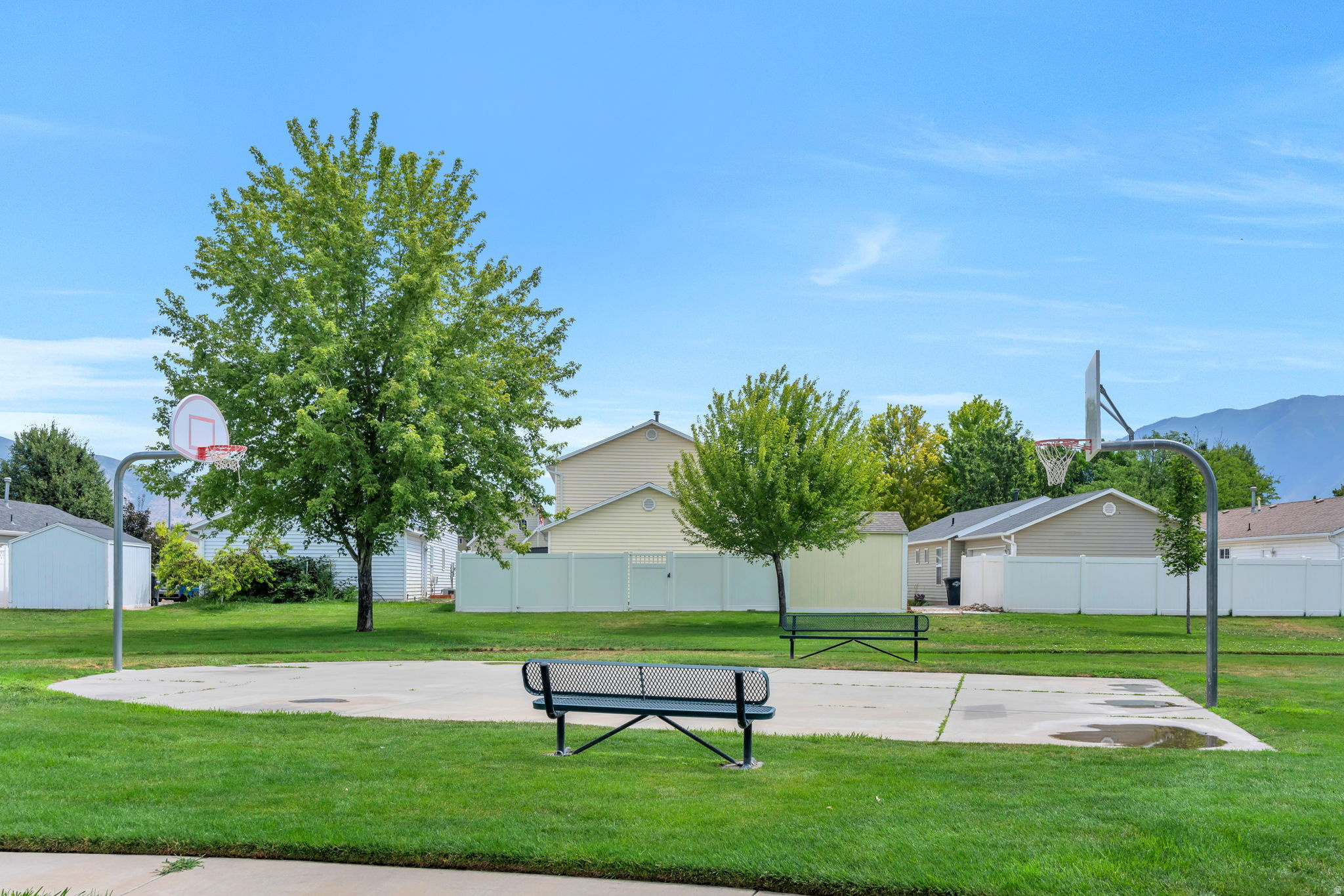 SUNSET PARK - Residential