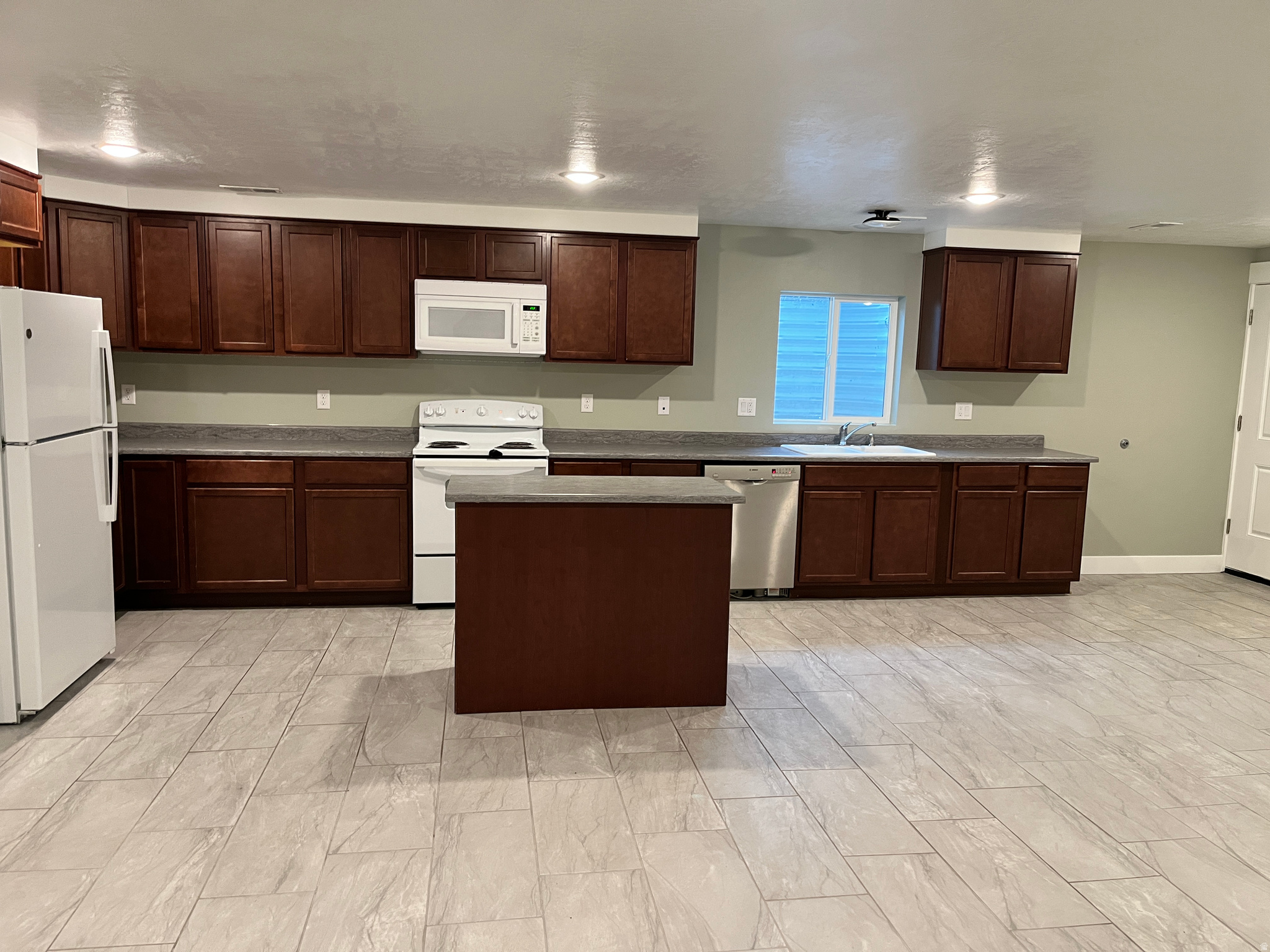 BAILEY ACRES D - Residential