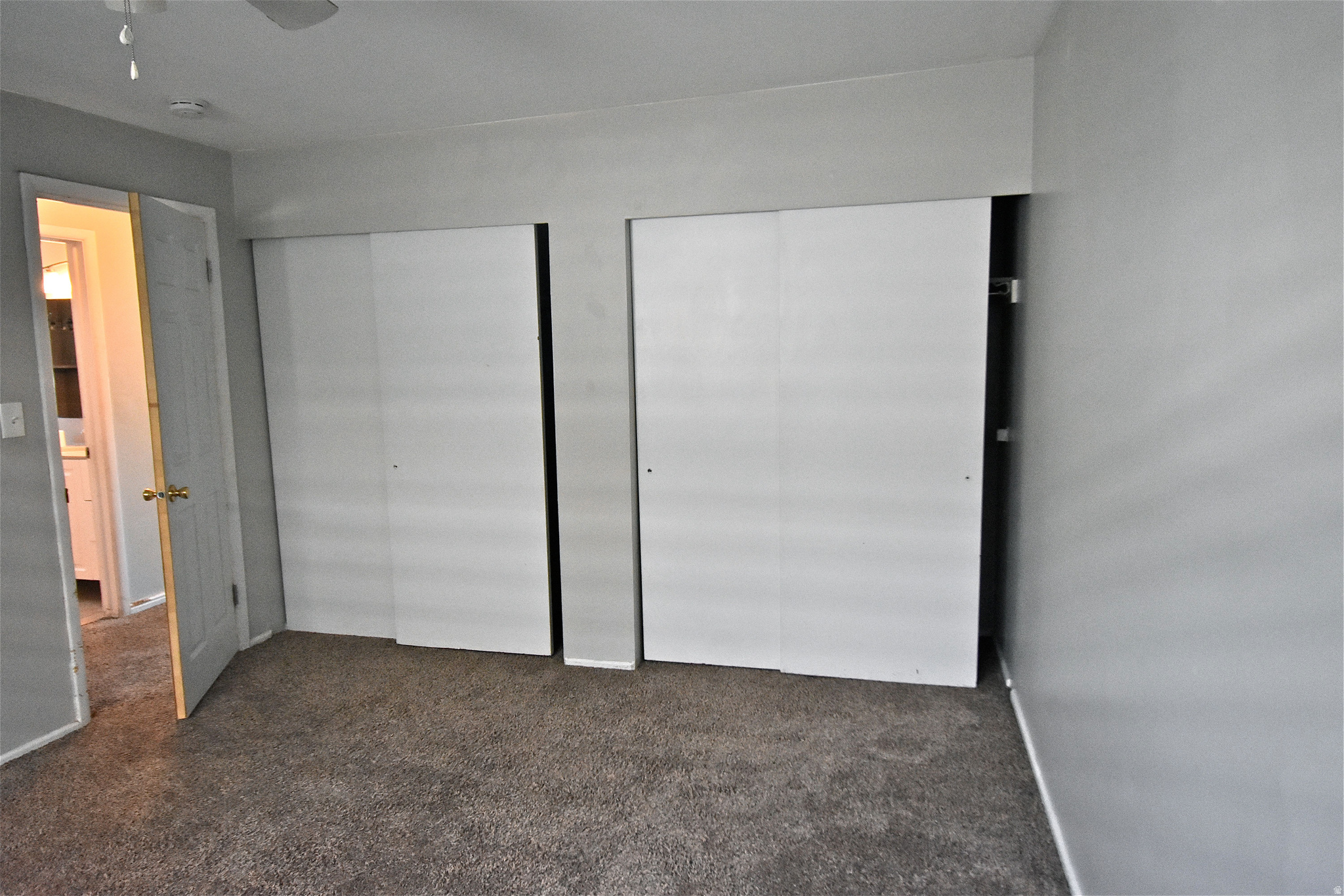 HOLLY & WHITNEY - Residential