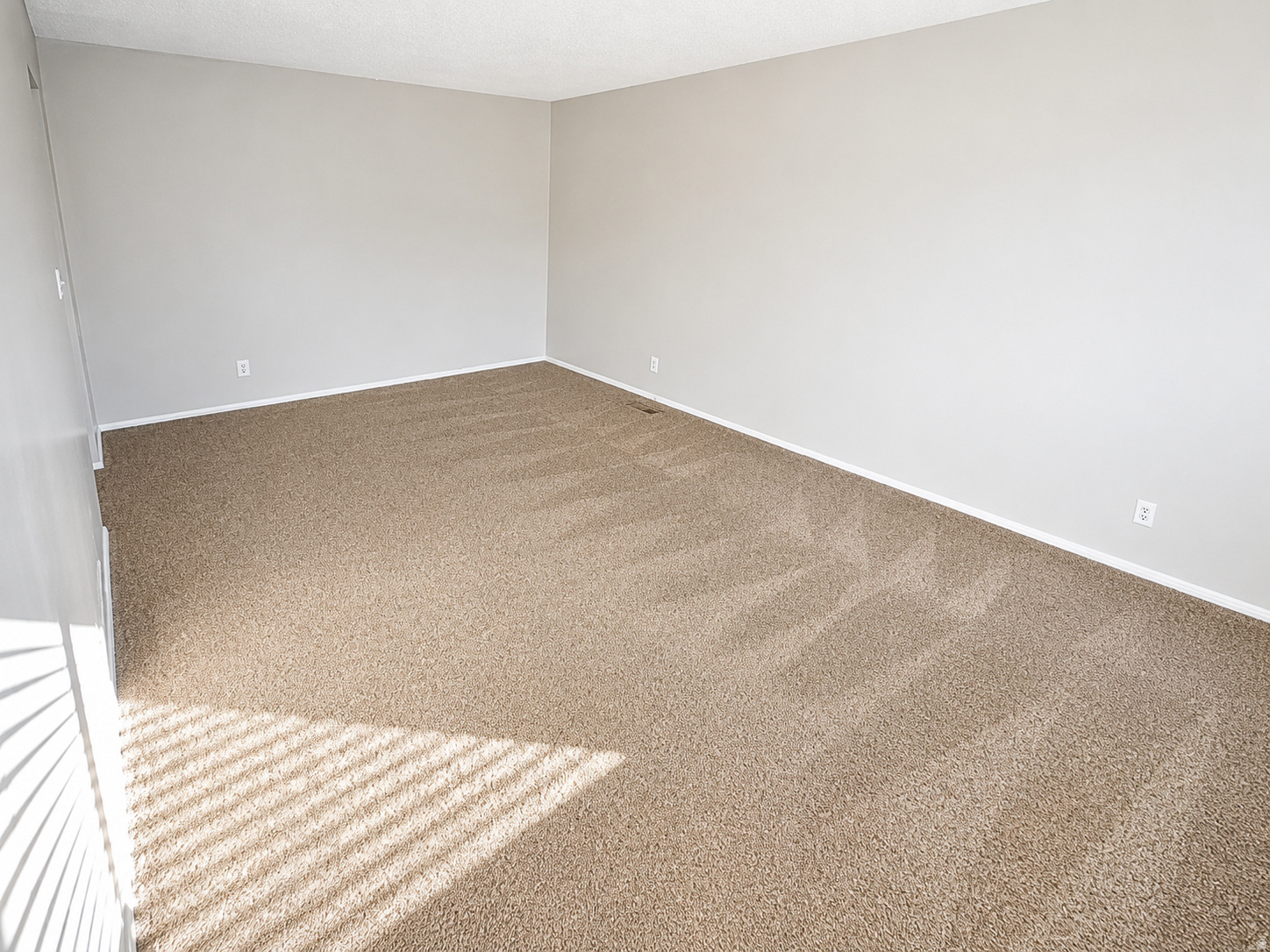 HOLLY & WHITNEY - Residential