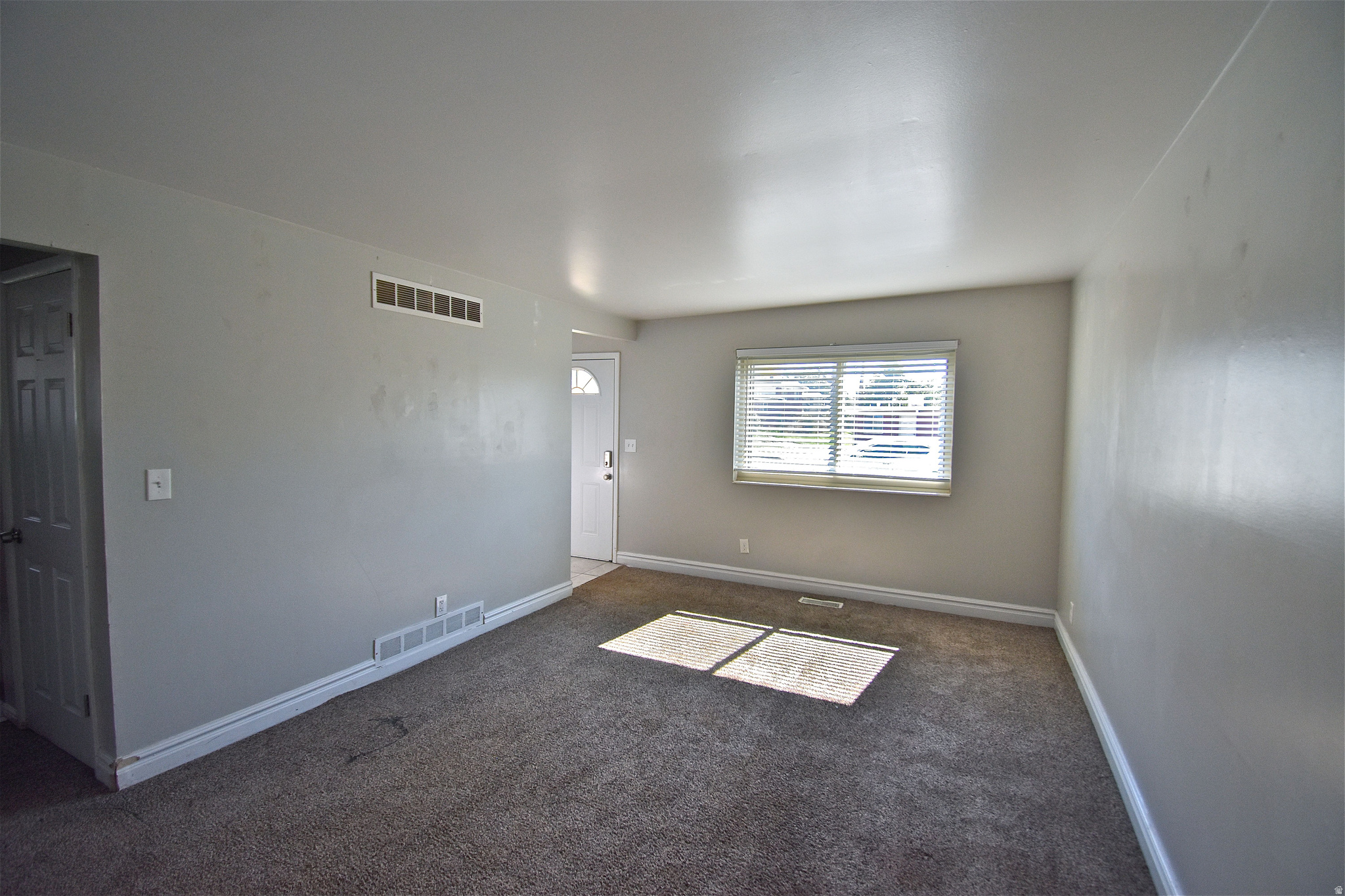 HOLLY & WHITNEY - Residential