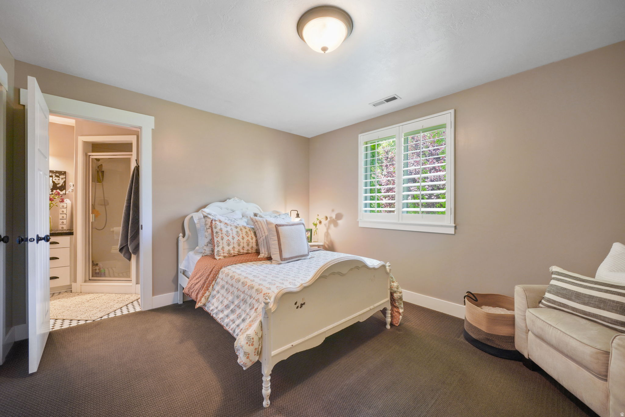 AUTUMN GROVE - Residential
