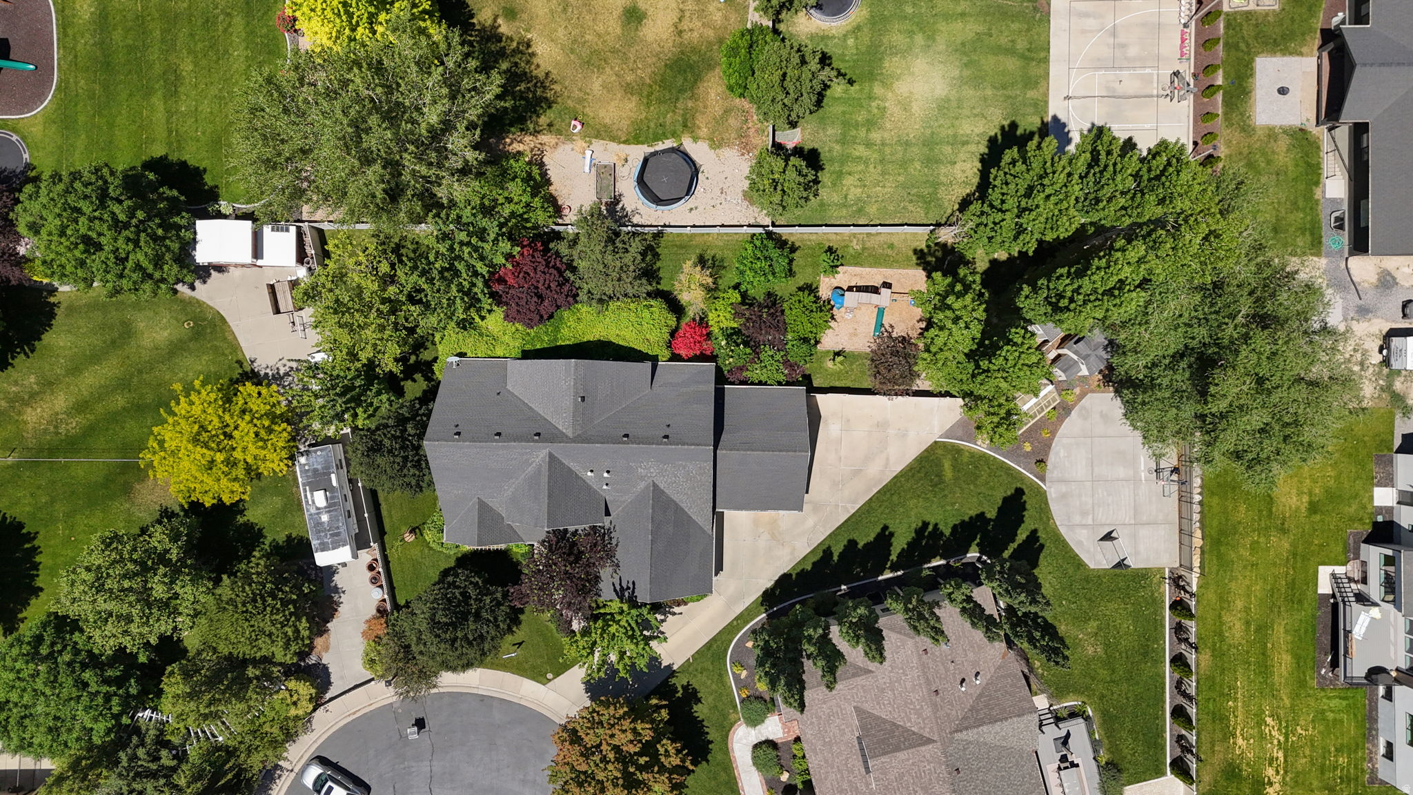 AUTUMN GROVE - Residential