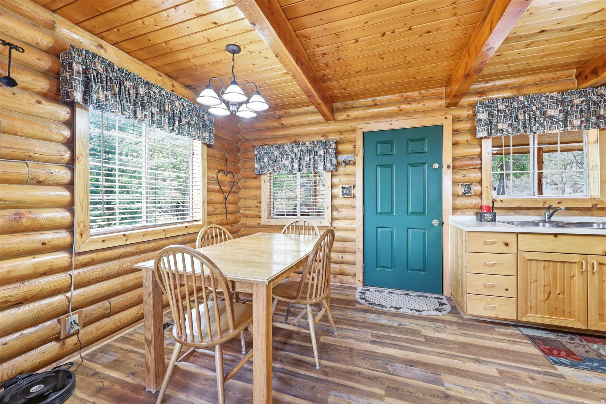SKYLINE MOUNTAIN RESORT - Residential