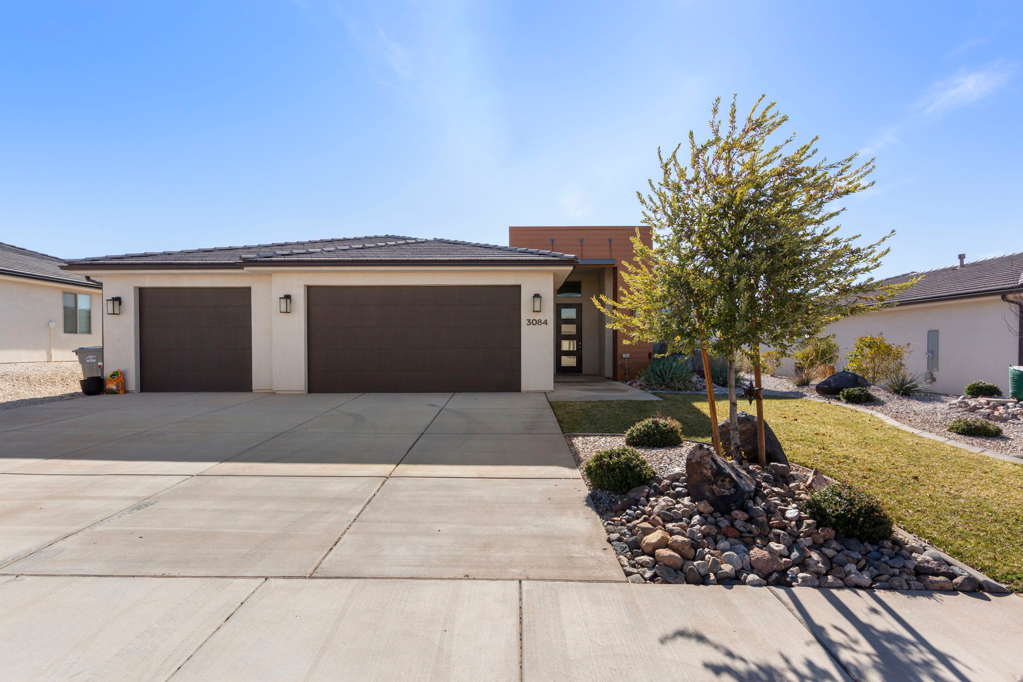 Welcome to this beautiful 4-bedroom, 2.5-bath home in the sought-after Desert Vistas community, built in 2021. This home offers a clean, modern layout with an open-concept design and quality finishes throughout. Enjoy access to community amenities including a sparkling pool and pickleball courts. Ideally located just minutes from top-rated schools, world-class biking trails, the new Desert Color shops and grocery stores, as well as nearby state and national parks and golf courses-this is Southern Utah living at its finest.