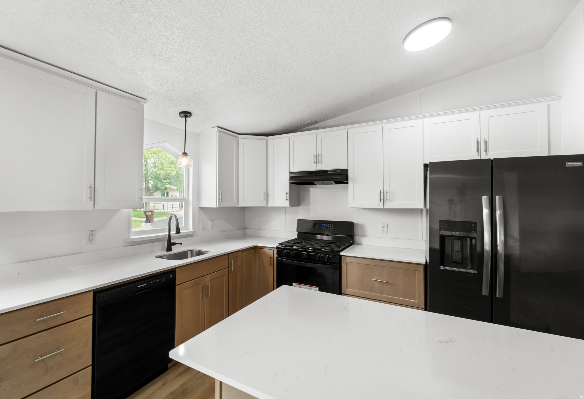 QUAIL RIDGE - Residential