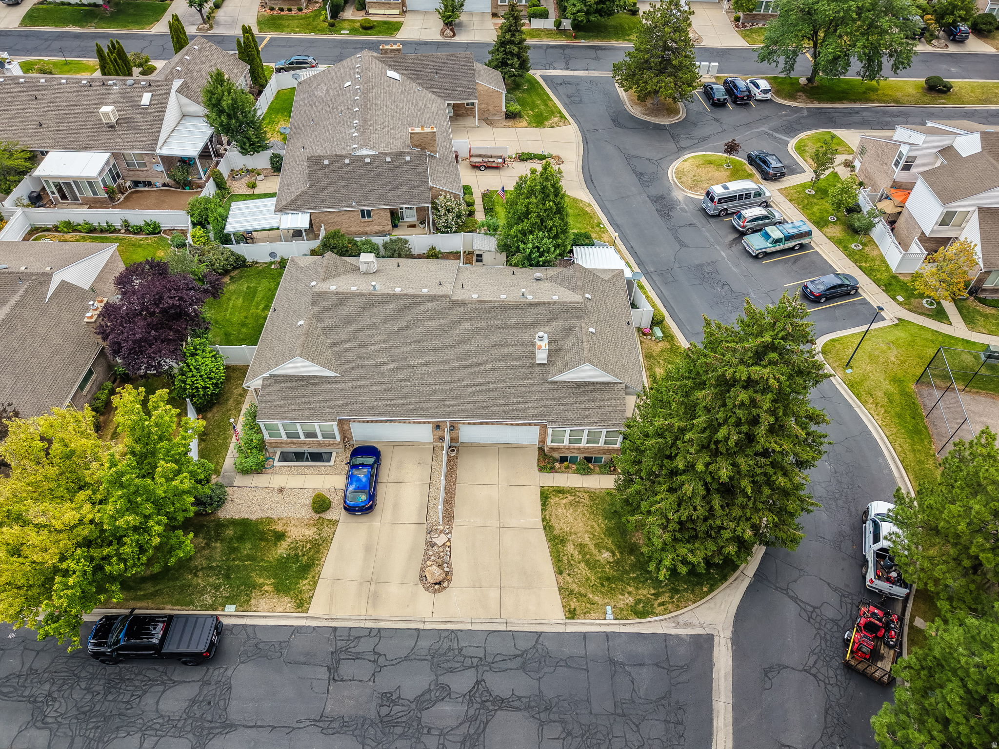 STONE HOLLOW - Residential