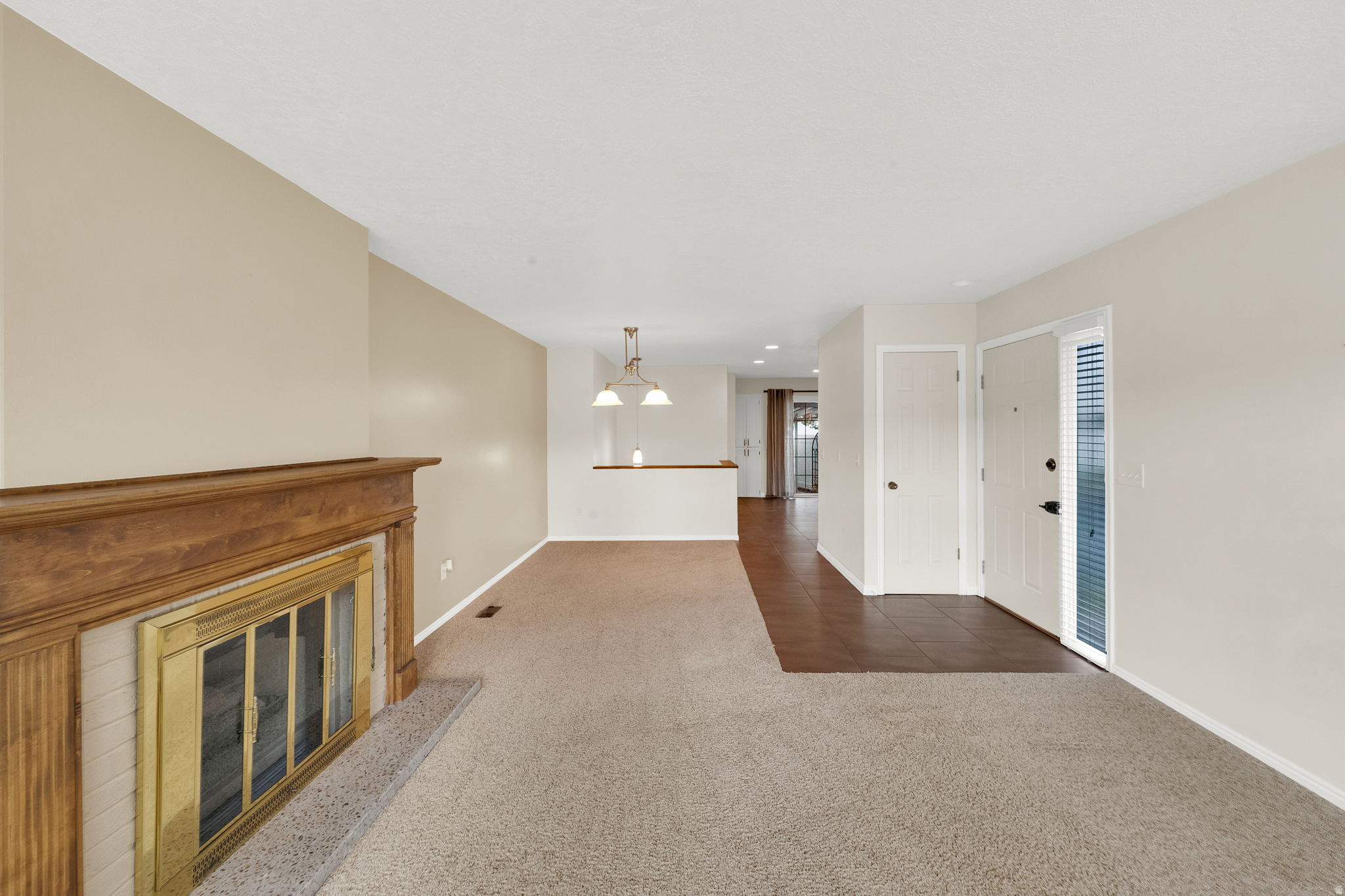 STONE HOLLOW - Residential