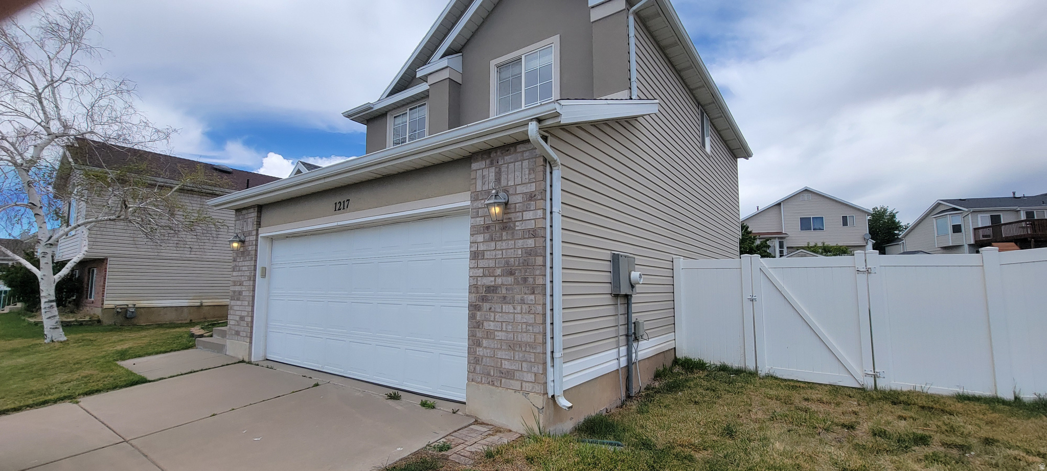 SUN HILLS PARK - Residential
