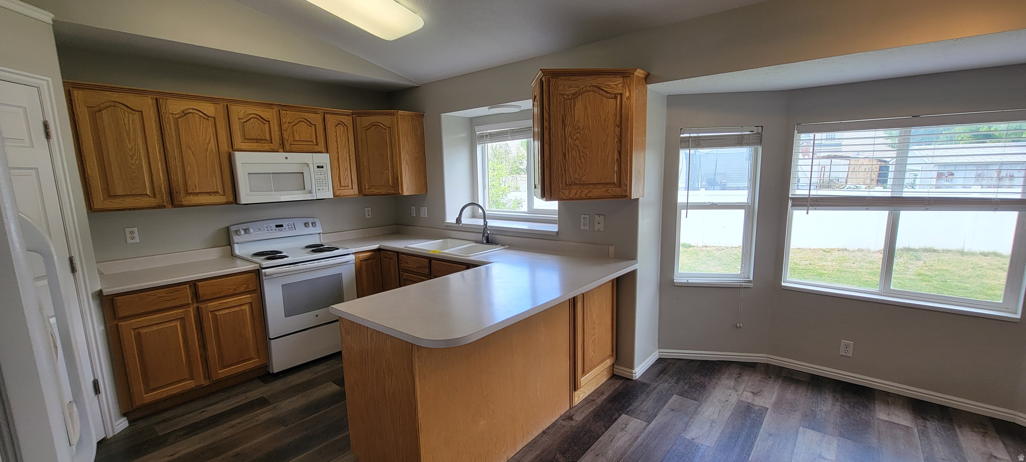 SUN HILLS PARK - Residential
