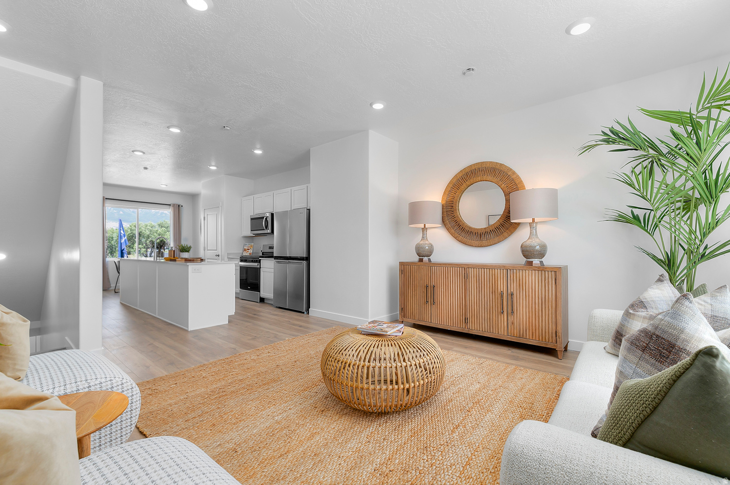 DIXON CREEK - Residential