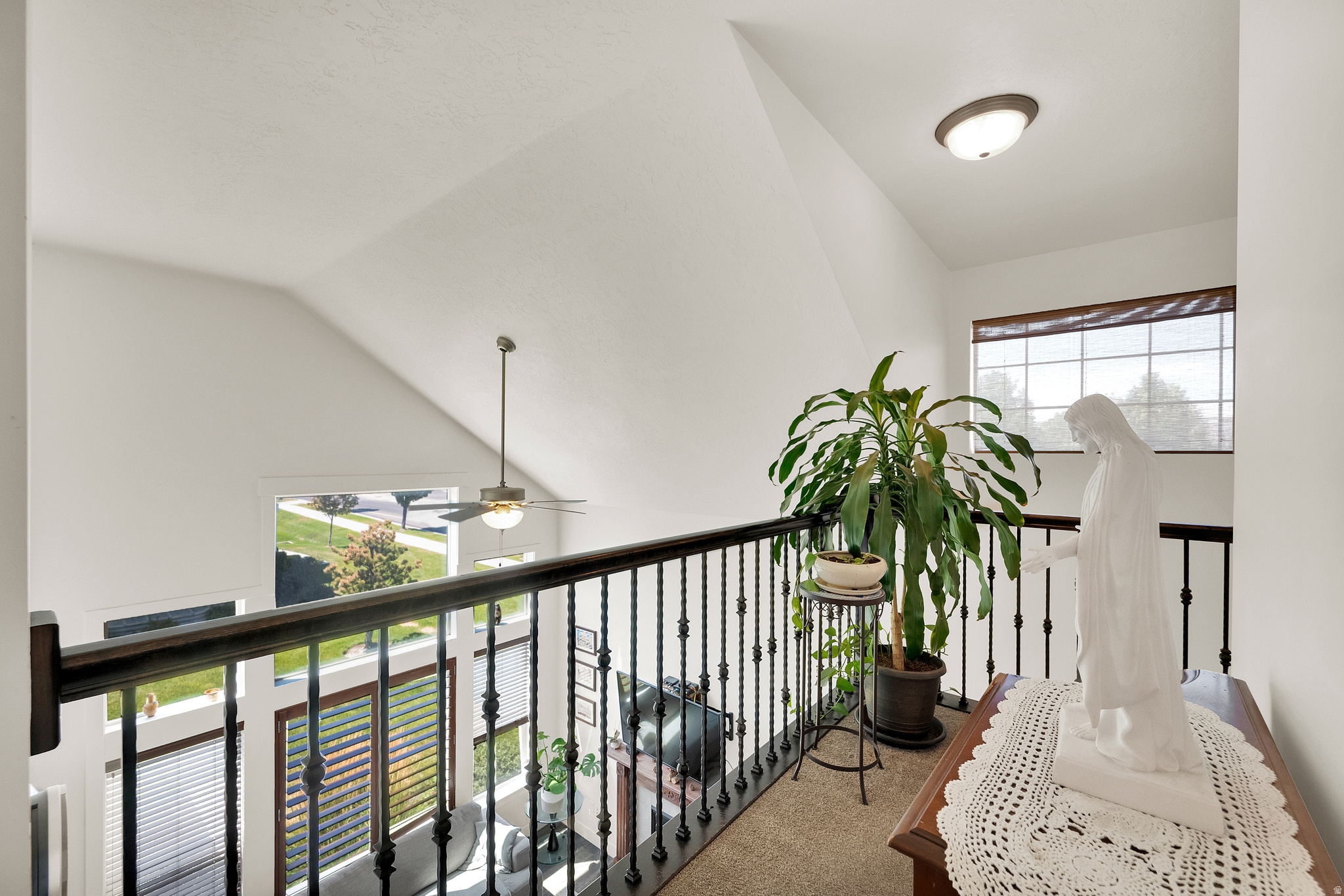 RESIDENCE ON PARK AV - Residential