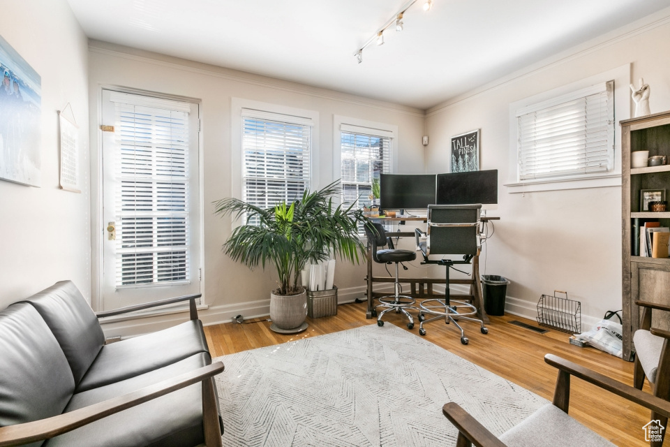 PARK CITY - Commercial Lease