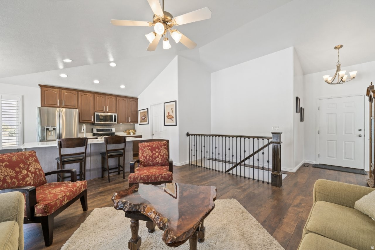 HERITAGE COVE - Residential