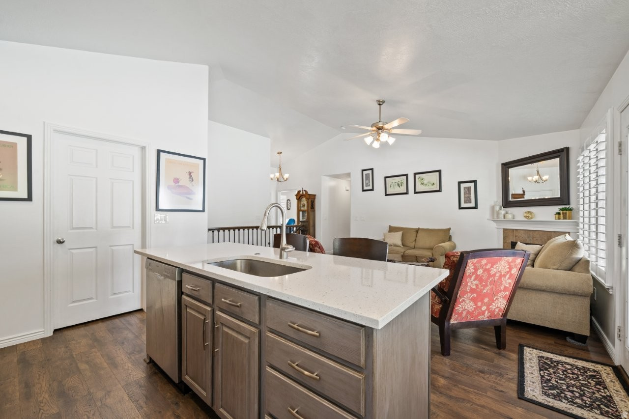 HERITAGE COVE - Residential