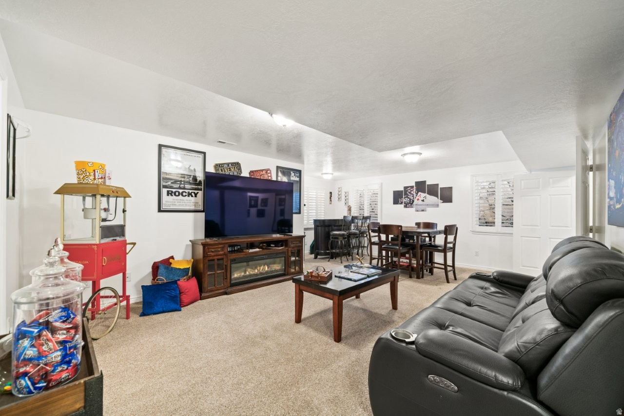 HERITAGE COVE - Residential
