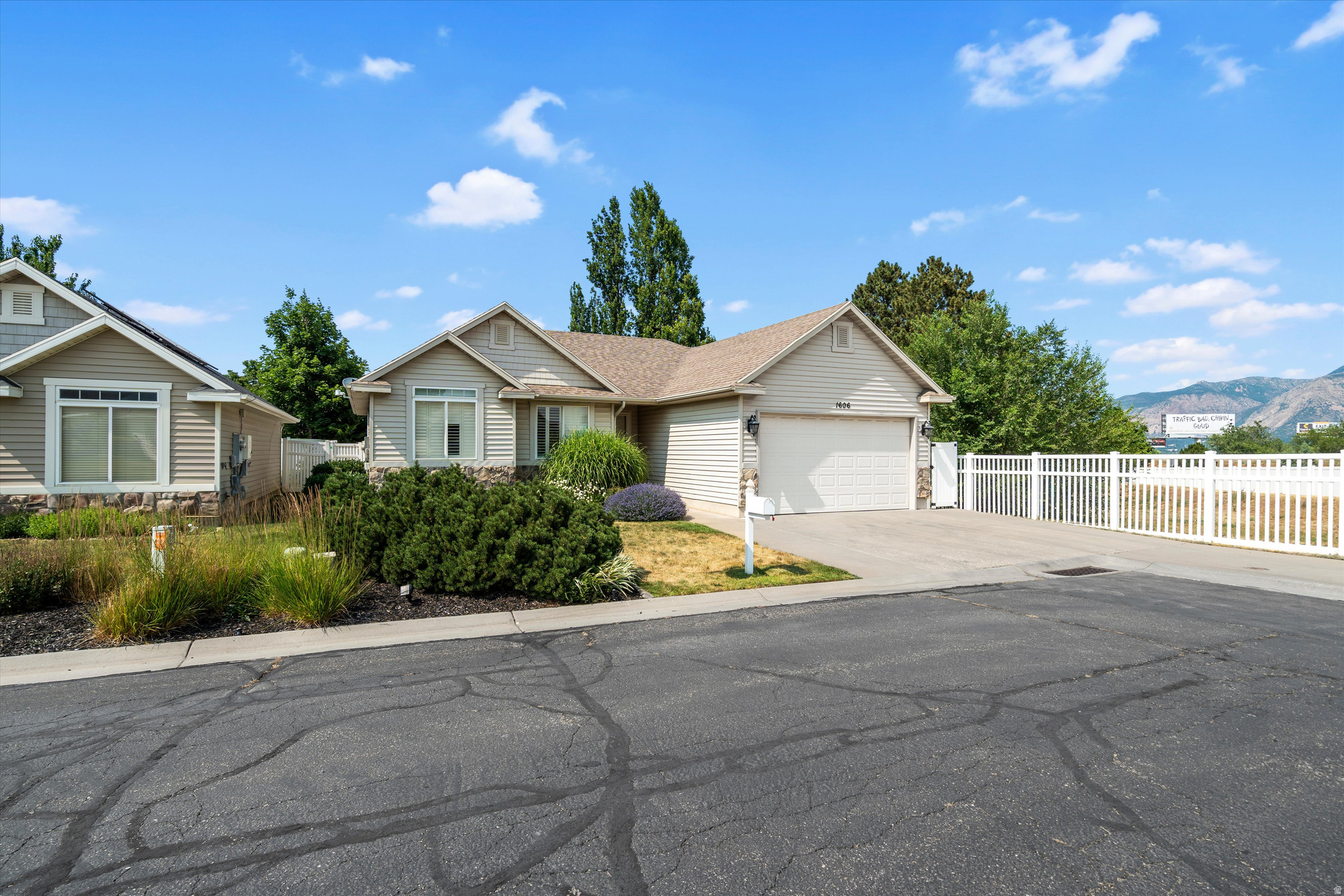 HERITAGE COVE - Residential