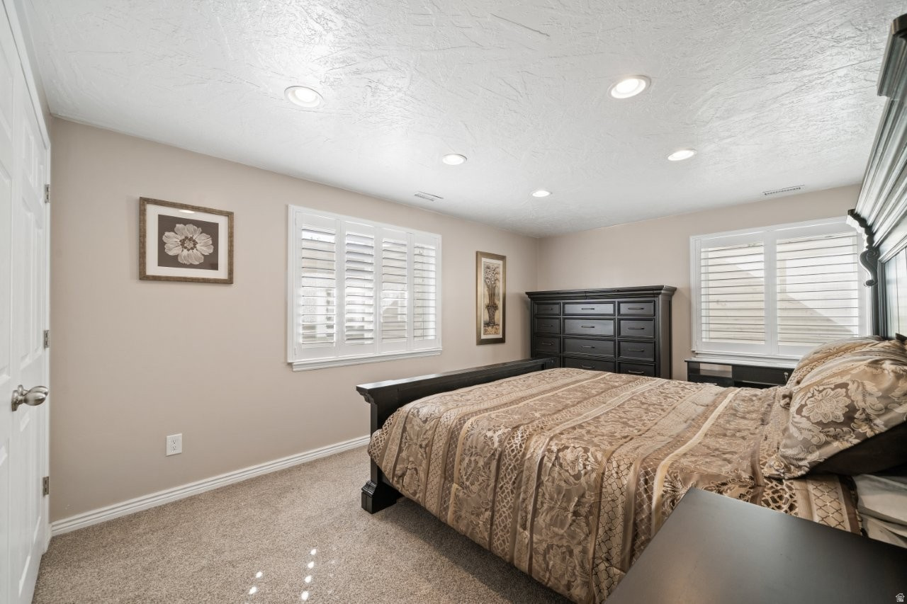HERITAGE COVE - Residential