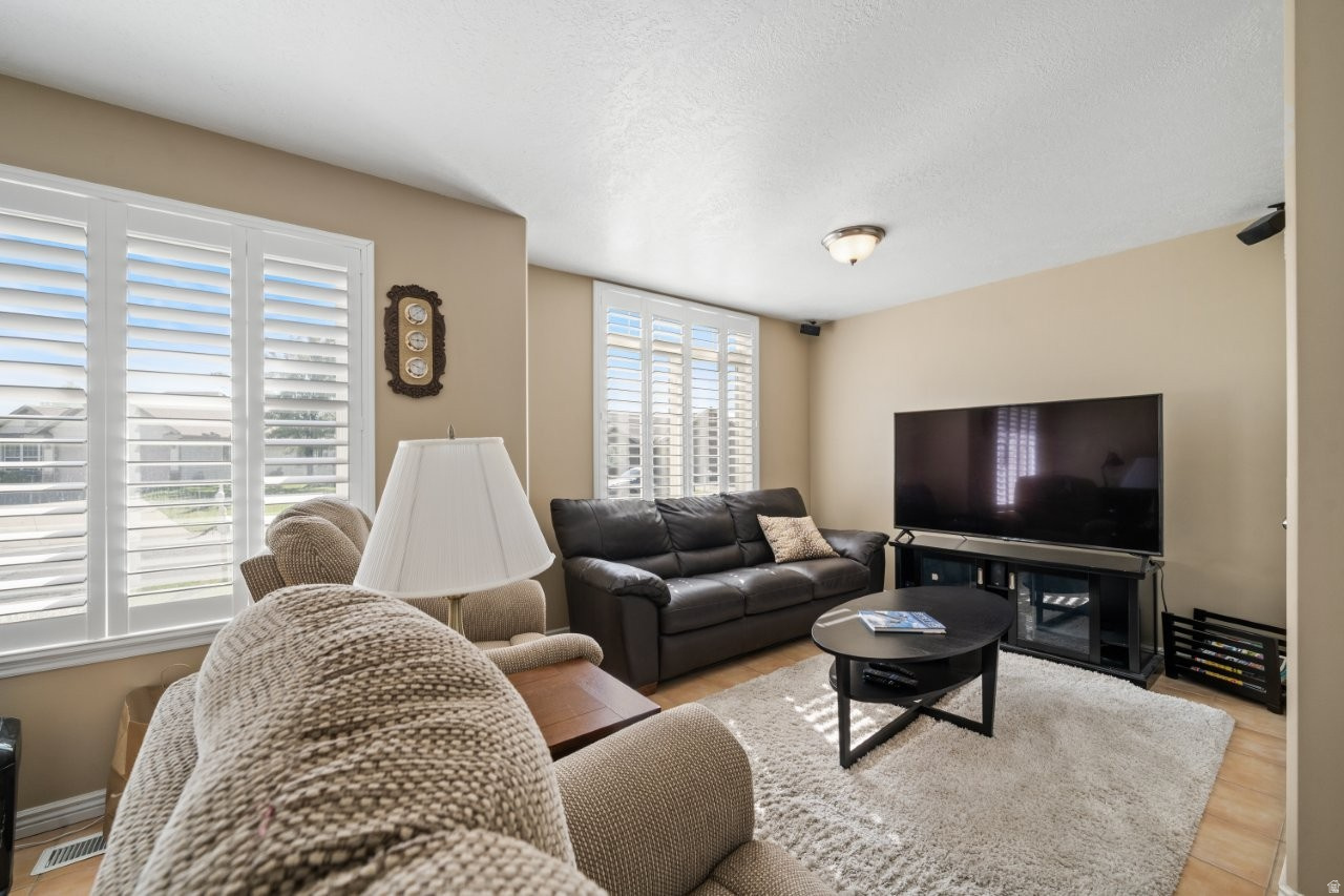 HERITAGE COVE - Residential
