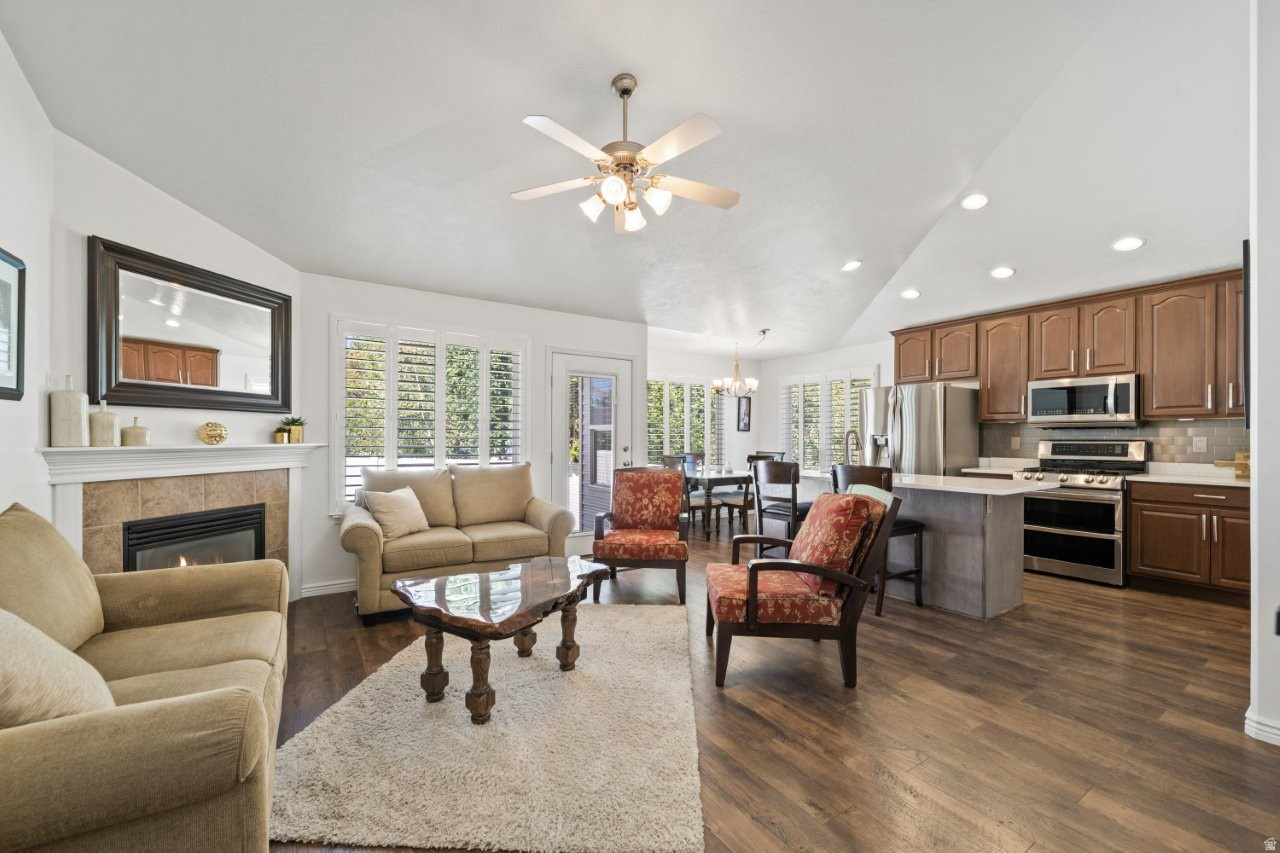 HERITAGE COVE - Residential