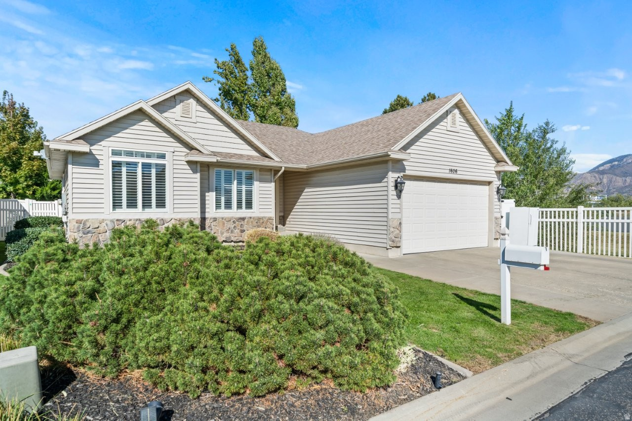 HERITAGE COVE - Residential