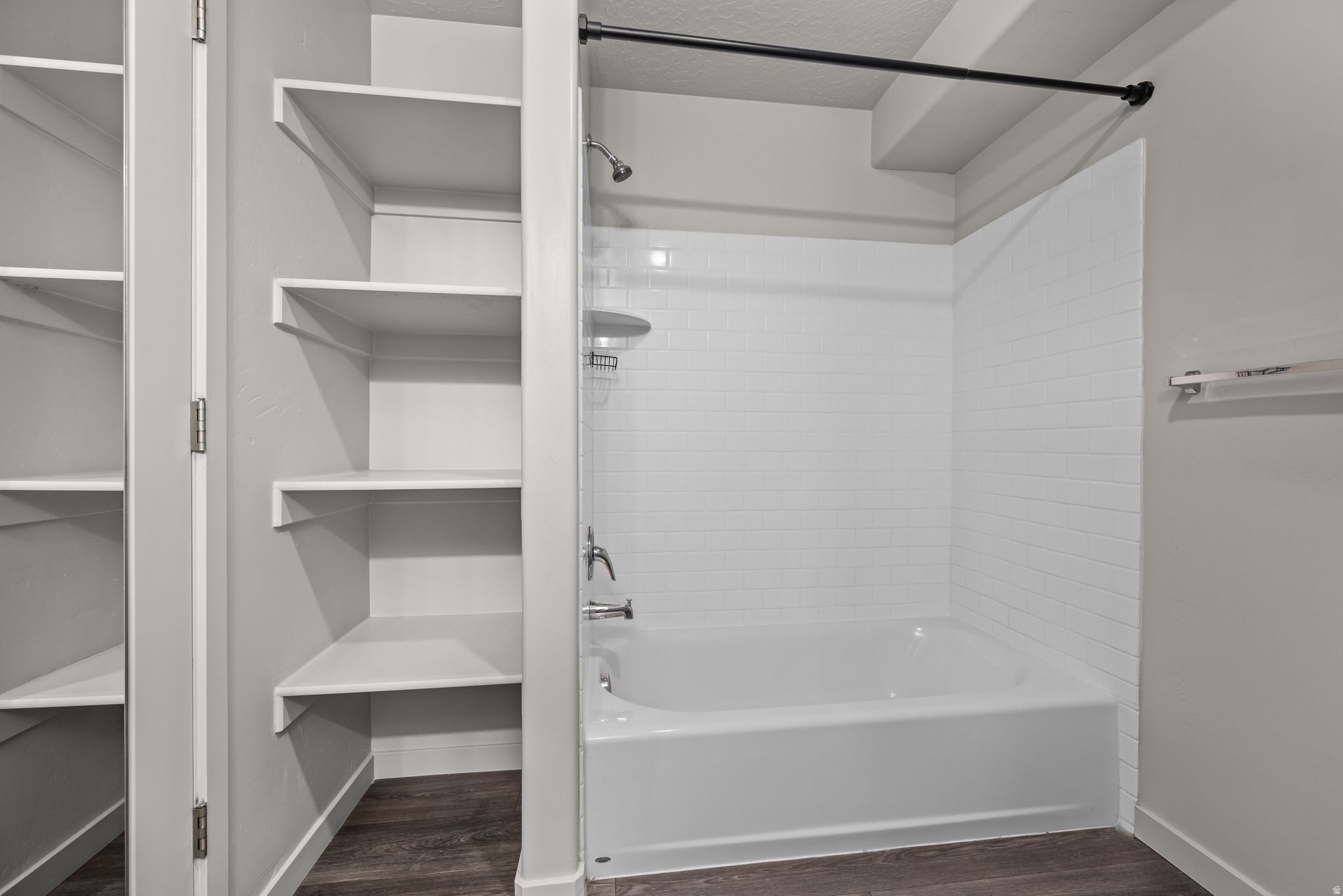 RUNNING HORSE CONDO - Residential