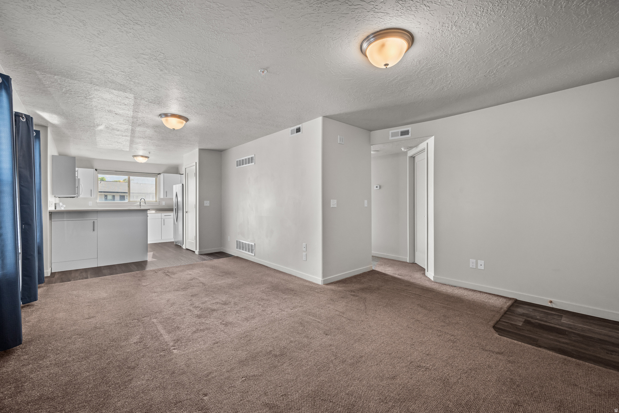 RUNNING HORSE CONDO - Residential